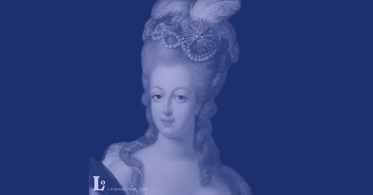 Portrait de Marie-Antoinette en bleu nuit, logo Lauriane Oriol